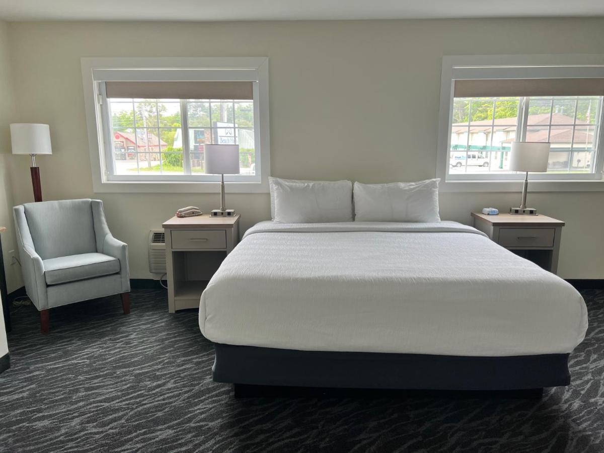 The Beach Haus - Traverse City Extérieur photo