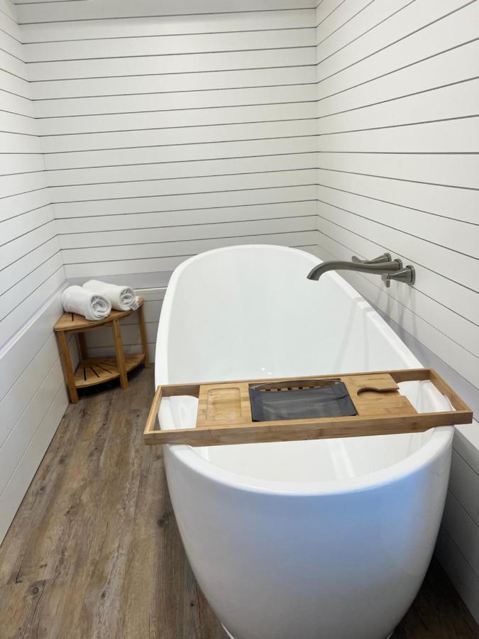 The Beach Haus - Traverse City Extérieur photo