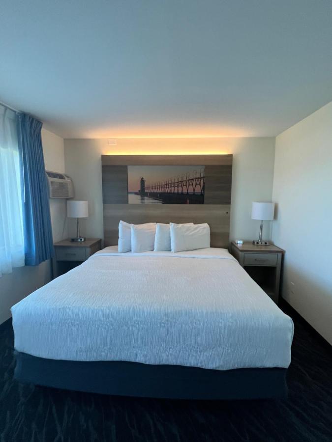 The Beach Haus - Traverse City Extérieur photo