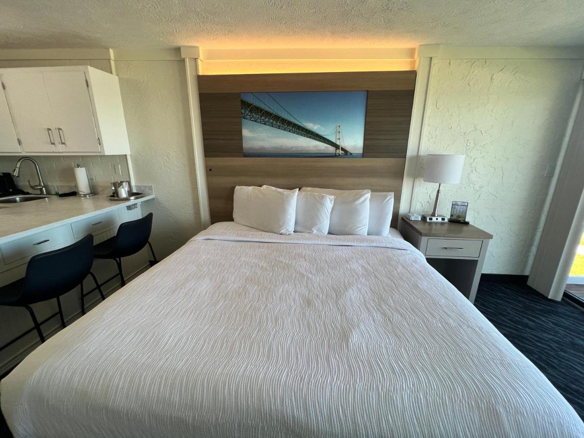 The Beach Haus - Traverse City Extérieur photo